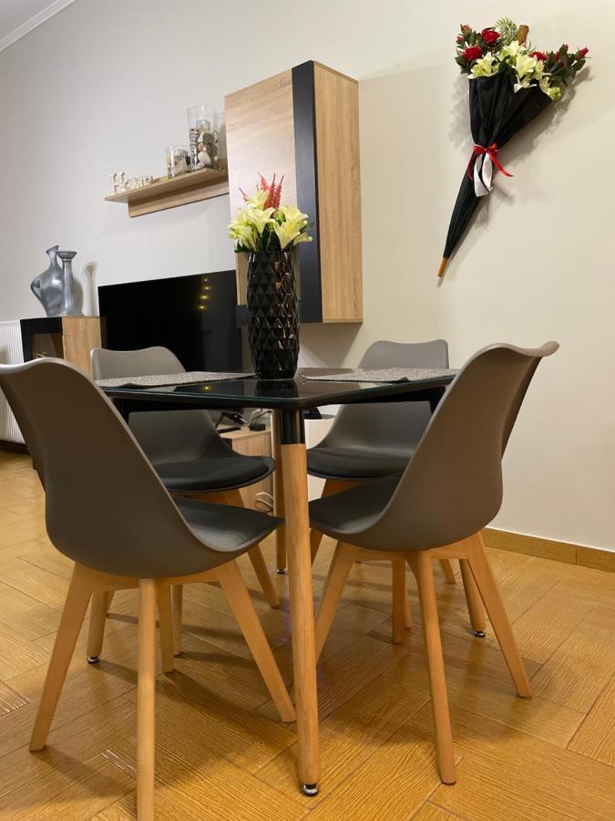 Nemeapolis 3 Apt Kültér fotó